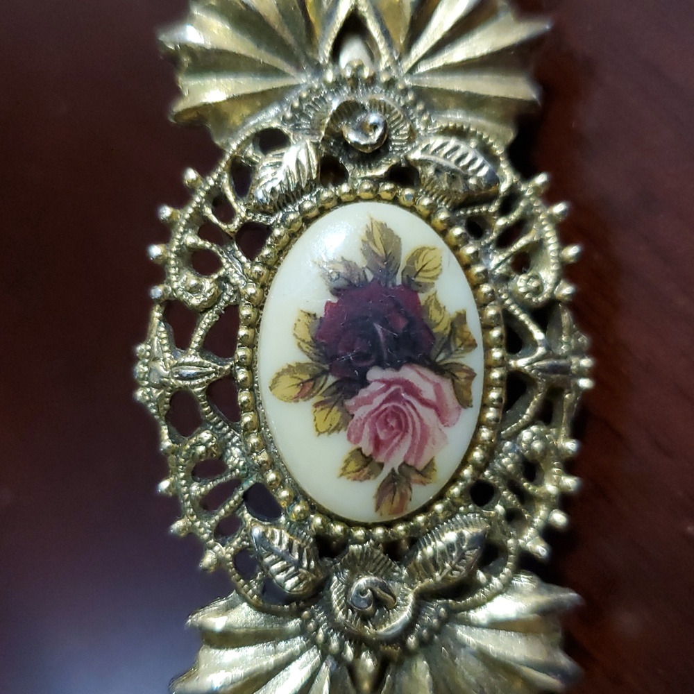 1928 Gold Floral Hair Barrette - Picture 3 of 3